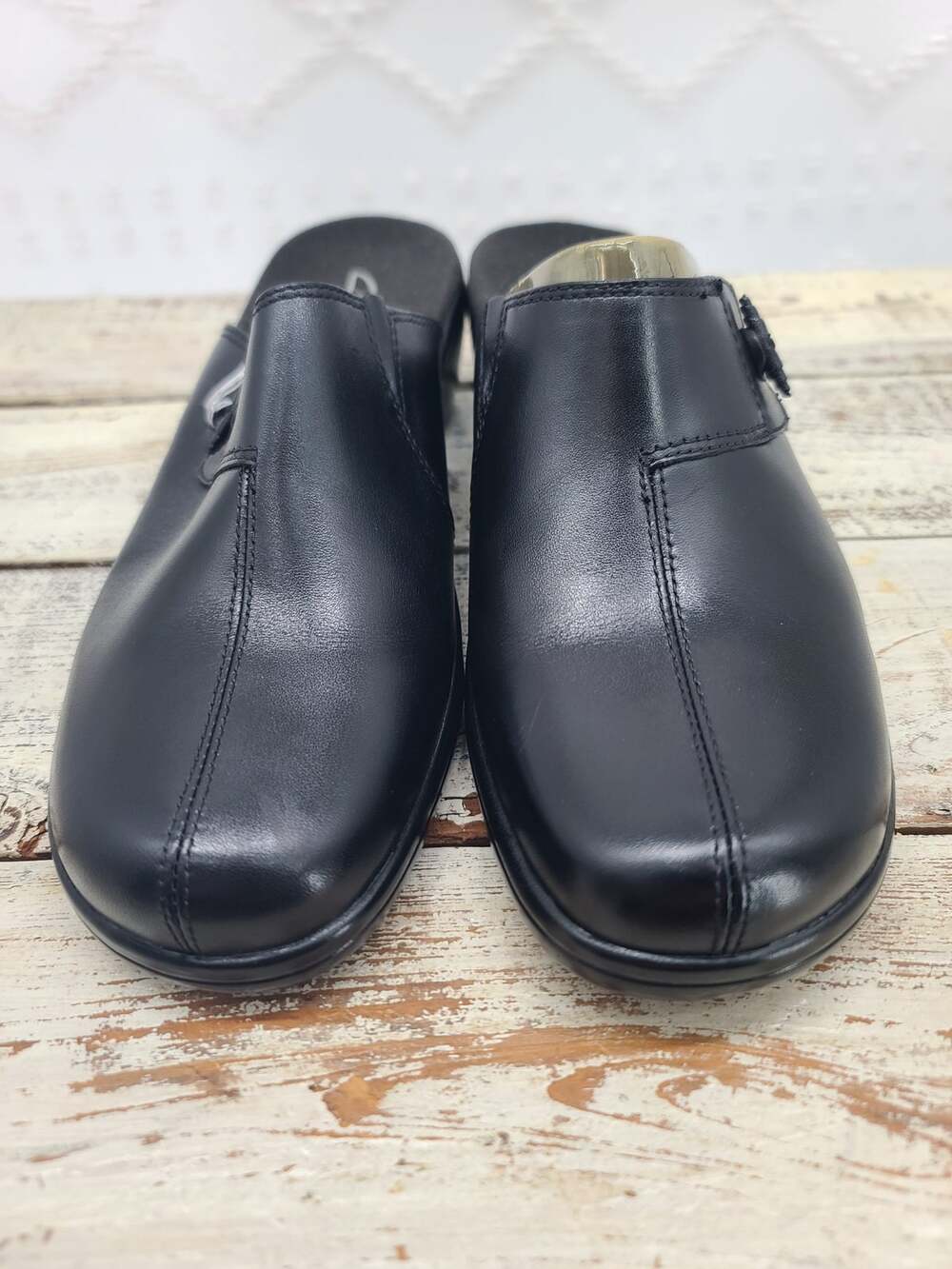 Clarks Flamingos Black Mules shoes size 9M Leather upper New in Box Boho